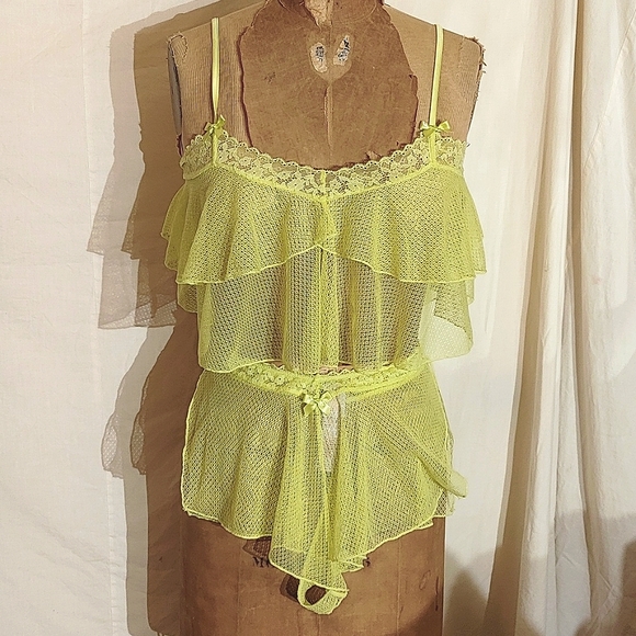 Savage X Fenty baby doll ruffled top and short set - Picture 7 of 12